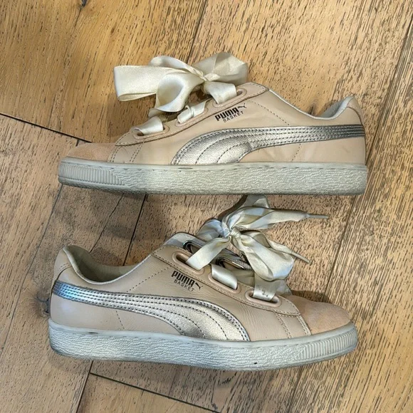 Puma Sneakers with Ribbon Laces - Picture 2 of 3